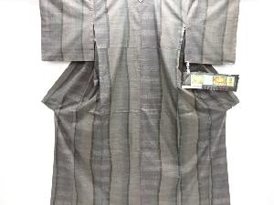 よろけ縞に更紗模様織り出し本場泥大島紬着物(7マルキ)